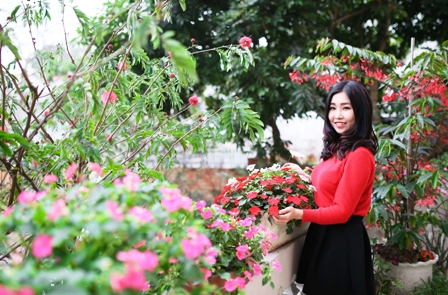 Thuỳ Candy đ&oacute;n tết ấm &aacute;p b&ecirc;n gia đ&igrave;nh tại Hạ Long 2