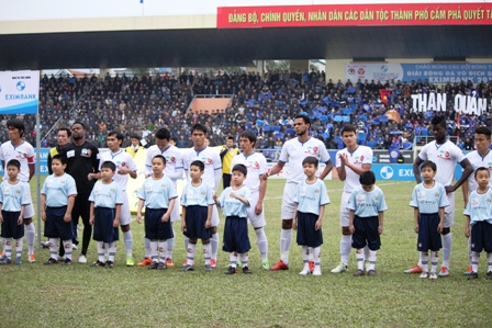 "Chảo lửa" Cẩm Phả "thi&ecirc;u ch&aacute;y" Ho&agrave;ng Anh Gia Lai 6