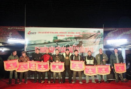 H&agrave;ng trăm m&ocirc; t&ocirc; "khủng" gặp mặt đầu xu&acirc;n tại Quảng Ninh 24