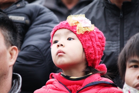 Những gương mặt đẹp tr&ecirc;n kh&aacute;n đ&agrave;i trong trận cầu nảy lửa 18