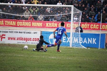 "Chảo lửa" Cẩm Phả "thi&ecirc;u ch&aacute;y" Ho&agrave;ng Anh Gia Lai 14