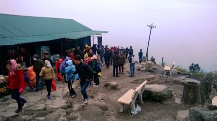 Chuyện lạ: Băng gi&aacute; bao phủ ch&ugrave;a Đồng tr&ecirc;n đỉnh non thi&ecirc;ng Y&ecirc;n Tử 7