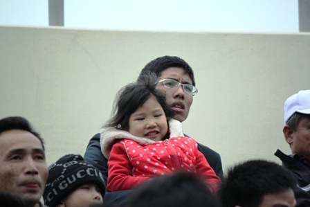 Những gương mặt đẹp tr&ecirc;n kh&aacute;n đ&agrave;i trong trận cầu nảy lửa 14