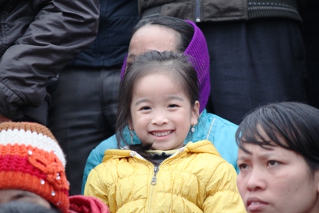 Những gương mặt đẹp tr&ecirc;n kh&aacute;n đ&agrave;i trong trận cầu nảy lửa 8