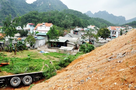Quảng Ninh: Xe tải lao xuống vực, 2 người chết 2 người bị thương nặng 6