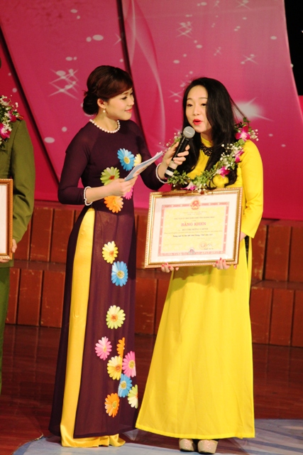 Sao Mai Hồng Chinh v&agrave; tuyển thủ quốc gia Vũ Minh Tuấn được vinh danh t&agrave;i năng trẻ tại Quảng Ninh 2