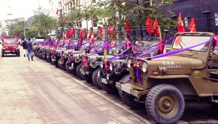 Đám cưới rước dâu toàn xe Jeep 10