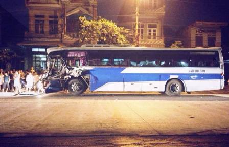 Quảng Ninh: Tai nạn li&ecirc;n ho&agrave;n tr&ecirc;n tuyến đường tr&aacute;nh Cửa &Ocirc;ng 5