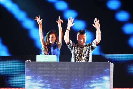 Hồ Quỳnh Hương “lên đồng” cùng DJ Wang và DJ Hoài Anh 23