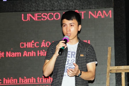 H&agrave;nh tr&igrave;nh xuy&ecirc;n Việt &ldquo;Chiếc &aacute;o nghĩa t&igrave;nh về với Mẹ Việt Nam anh h&ugrave;ng&rdquo; đến với Quảng Ninh 17