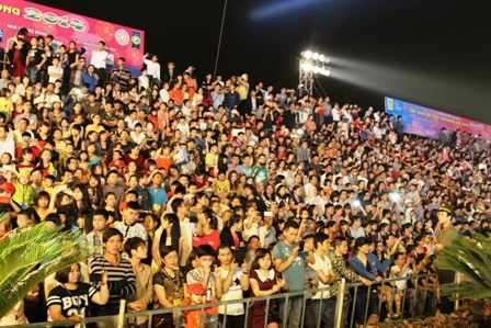 Rực rỡ Carnaval Hạ Long 2014 14
