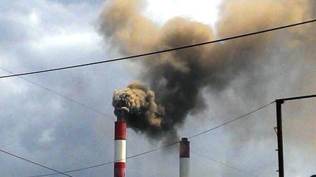 Nhà máy Nhiệt điện Cẩm Phả xả khói mù trời 4