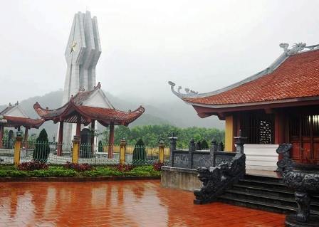 C&ocirc;ng bố 3 tuyến, 12 điểm du lịch của  M&oacute;ng C&aacute;i 2