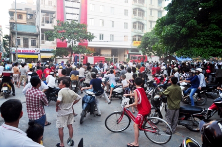 Ch&aacute;y lớn qu&aacute;n karaoke tại Hạ Long 2