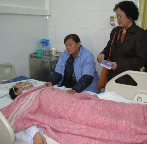 Những người kh&ocirc;ng thể ăn Tết ở nh&agrave; 3