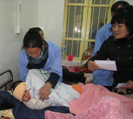 Những người kh&ocirc;ng thể ăn Tết ở nh&agrave; 6