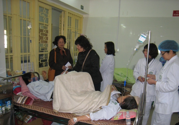 Những người kh&ocirc;ng thể ăn Tết ở nh&agrave; 8