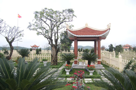 Những ng&ocirc;i mộ tiền tỷ đẹp lung linh ở H&ograve;a B&igrave;nh 2