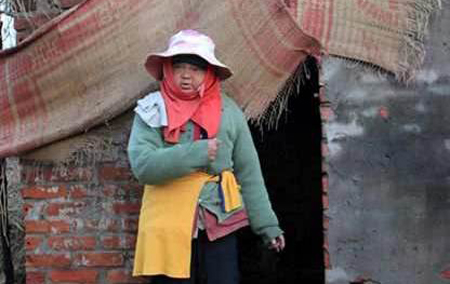 Hồi &acirc;m vụ "H&agrave;ng trăm d&acirc;n ngh&egrave;o bỗng dưng th&agrave;nh con nợ&rdquo;: Đ&igrave;nh chỉ Gi&aacute;m đốc để phục vụ c&ocirc;ng t&aacute;c điều tra 1