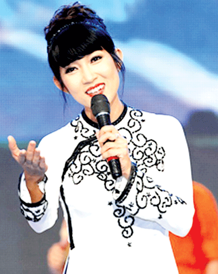 Sao Việt trải l&ograve;ng: S&oacute;ng t&igrave;nh của mỹ nh&acirc;n Đinh Tỵ 2