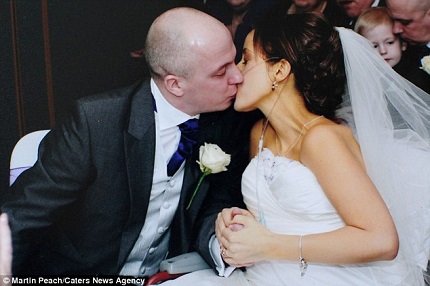 Cảm động người phụ nữ kết h&ocirc;n chỉ 3 ng&agrave;y trước khi chết 4