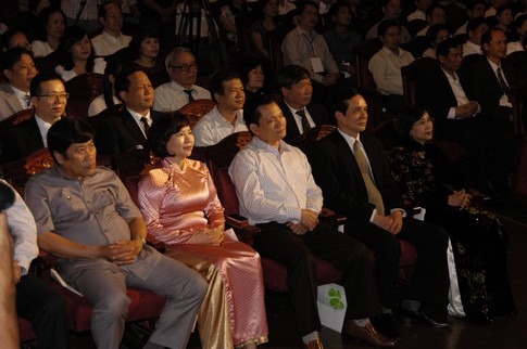 &ldquo;Thuốc nội đ&aacute;p ứng gần 50% nhu cầu của nh&acirc;n d&acirc;n&rdquo; 4