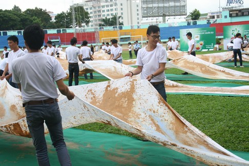 Ngạc nhiên bột giặt xác lập kỷ lục thế giới 3