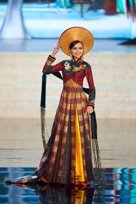 Nhìn lại chặng đường Miss Universe của Diễm Hương 6