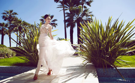 L&yacute; Nh&atilde; Kỳ ngọt ng&agrave;o với hoa hồng tr&ecirc;n đất Ph&aacute;p 6