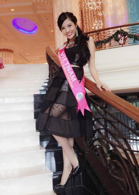 Người mẫu Hoàng Thu nổi bật ở cuộc thi Hoa hậu Du lịch quốc tế tại Malaysia 10