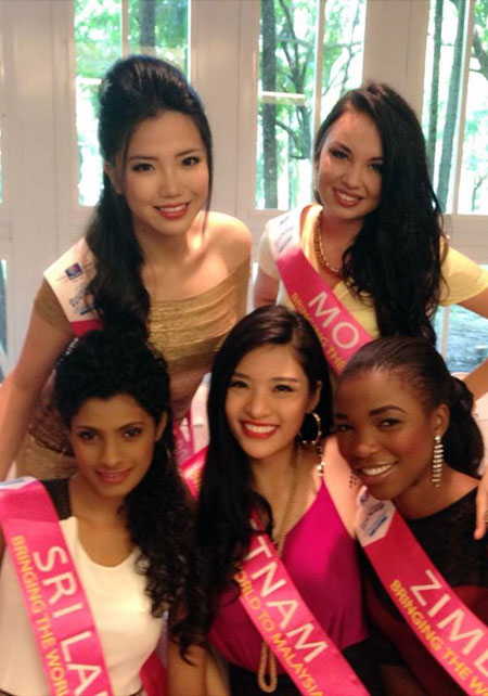 Người mẫu Hoàng Thu nổi bật ở cuộc thi Hoa hậu Du lịch quốc tế tại Malaysia 6