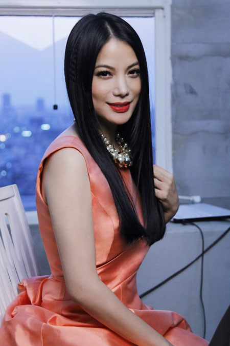 Trương Ngọc Ánh diện trang phục Dior bạc tỉ quảng bá chương trình Nhà thiết kế Việt 2 Trương Ngọc Ánh diện trang phục Dior bạc tỉ quảng bá chương trình Nhà thiết kế Việt 2