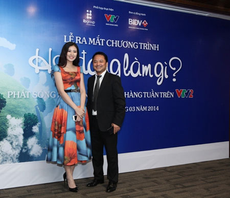 Xem người nổi tiếng đang l&agrave;m g&igrave;? 1