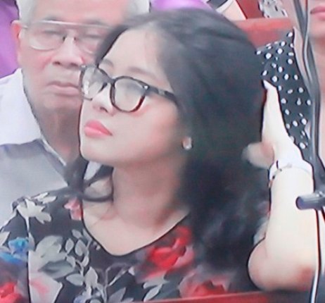 Số phận b&oacute;ng hồng b&ecirc;n cạnh bầu Ki&ecirc;n lại mong manh 1