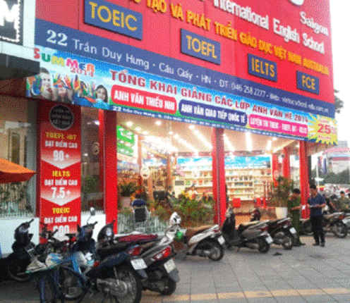 Nam thanh niên bị truy sát dã man trên đường Trần Duy Hưng 1
