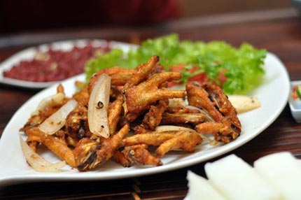 4 m&oacute;n nh&acirc;m nhi ngon miệng từ ch&acirc;n g&agrave; 1