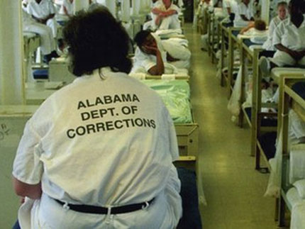 Chấn động những vụ hãm hiếp trong nhà tù 1