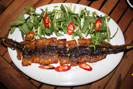 Đậm đ&agrave; lươn nướng l&aacute; chanh 1