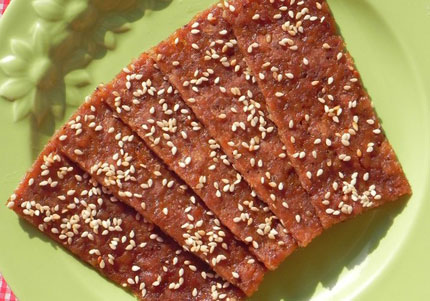 Kh&eacute;o tay l&agrave;m thịt heo kh&ocirc; ăn vặt  1