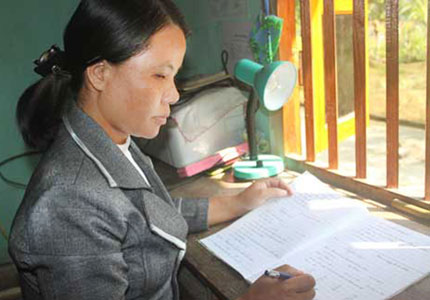 C&ocirc; gi&aacute;o c&ocirc;ng khai "bị siđa" trải l&ograve;ng những ng&agrave;y trong "b&atilde;o" 1