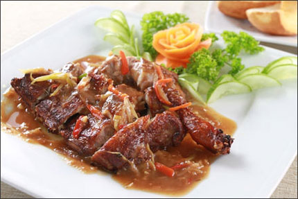 Đ&ugrave;i vịt quay xốt me ngon ngất ng&acirc;y 1