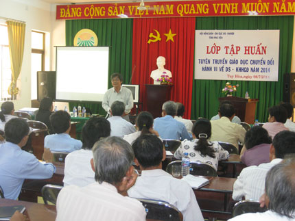 Phú Yên: Tập huấn truyền thông giáo dục chuyển đổi hành vi về DS-KHHGĐ cho cán bộ Hội Nông dân cấp cơ sở  1
