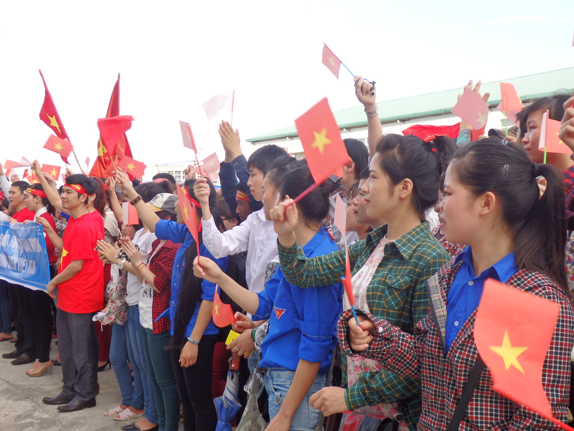 Thanh Hoá: Mít tinh  phản đối Trung Quốc đặt giàn khoan trái phép tại Biển Đông. 7