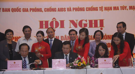 To&agrave;n d&acirc;n tham gia ph&ograve;ng, chống HIV/AIDS mới th&agrave;nh c&ocirc;ng! 3