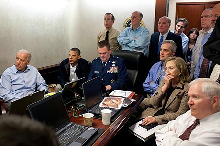 Mỹ tiết lộ việc thủy t&aacute;ng bin Laden 1