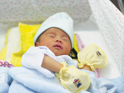 9 th&aacute;ng u mang dạ chửa của người mẹ trẻ 2