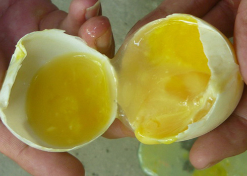 Ăn trứng ung vì nghĩ công hiệu hơn Viagra 1