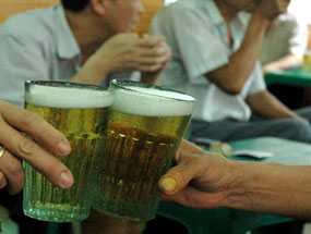 1 ly bia diệt 100.000 tế b&agrave;o n&atilde;o 1
