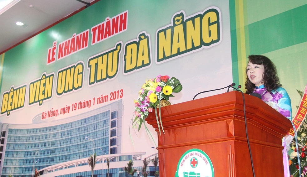 Bộ trưởng Nguyễn Thị Kim Tiến dự lễ khánh thành Bệnh viện Ung thư Đà Nẵng 2