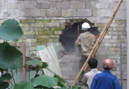 Ch&aacute;y c&ocirc;ng tr&igrave;nh vũ trường Phương Đ&ocirc;ng 2